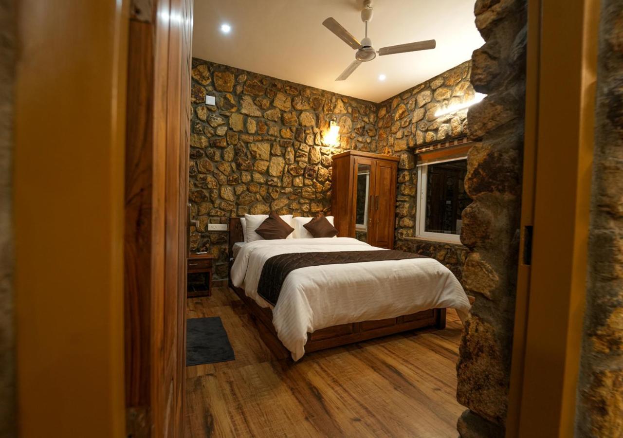 Tiyans Stone Castle Private Tea Villa Vagamon By Voye Homes 外观 照片