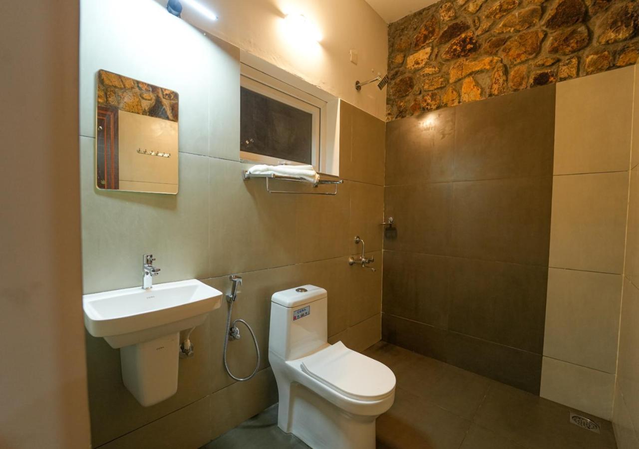 Tiyans Stone Castle Private Tea Villa Vagamon By Voye Homes 外观 照片