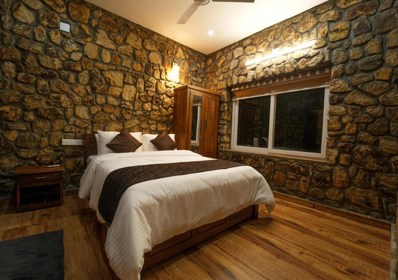Tiyans Stone Castle Private Tea Villa Vagamon By Voye Homes 外观 照片