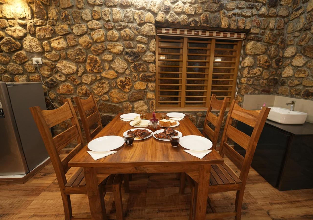 Tiyans Stone Castle Private Tea Villa Vagamon By Voye Homes 外观 照片