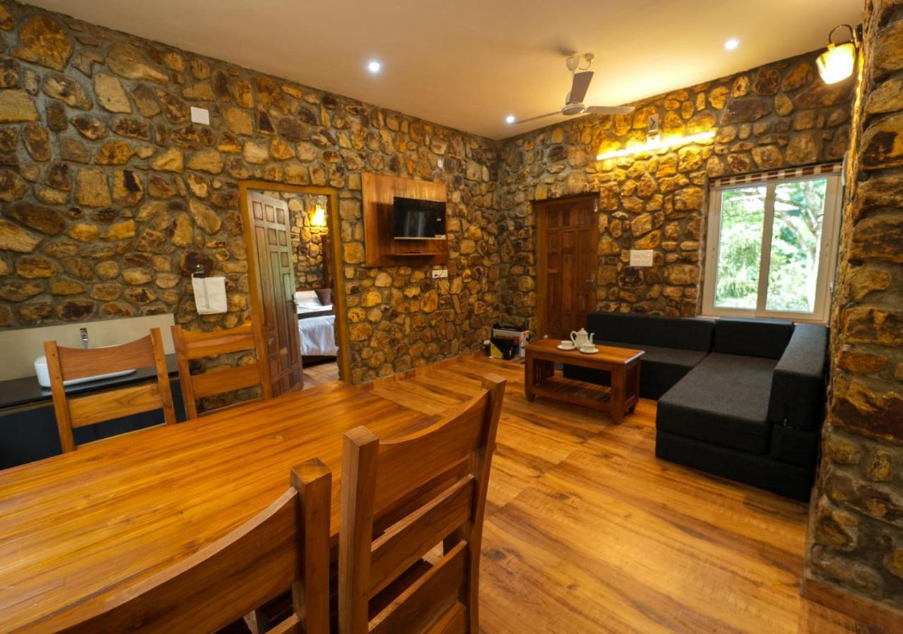 Tiyans Stone Castle Private Tea Villa Vagamon By Voye Homes 外观 照片