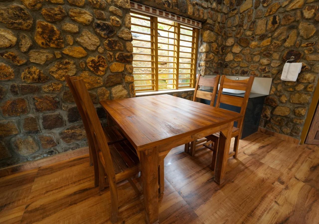 Tiyans Stone Castle Private Tea Villa Vagamon By Voye Homes 外观 照片